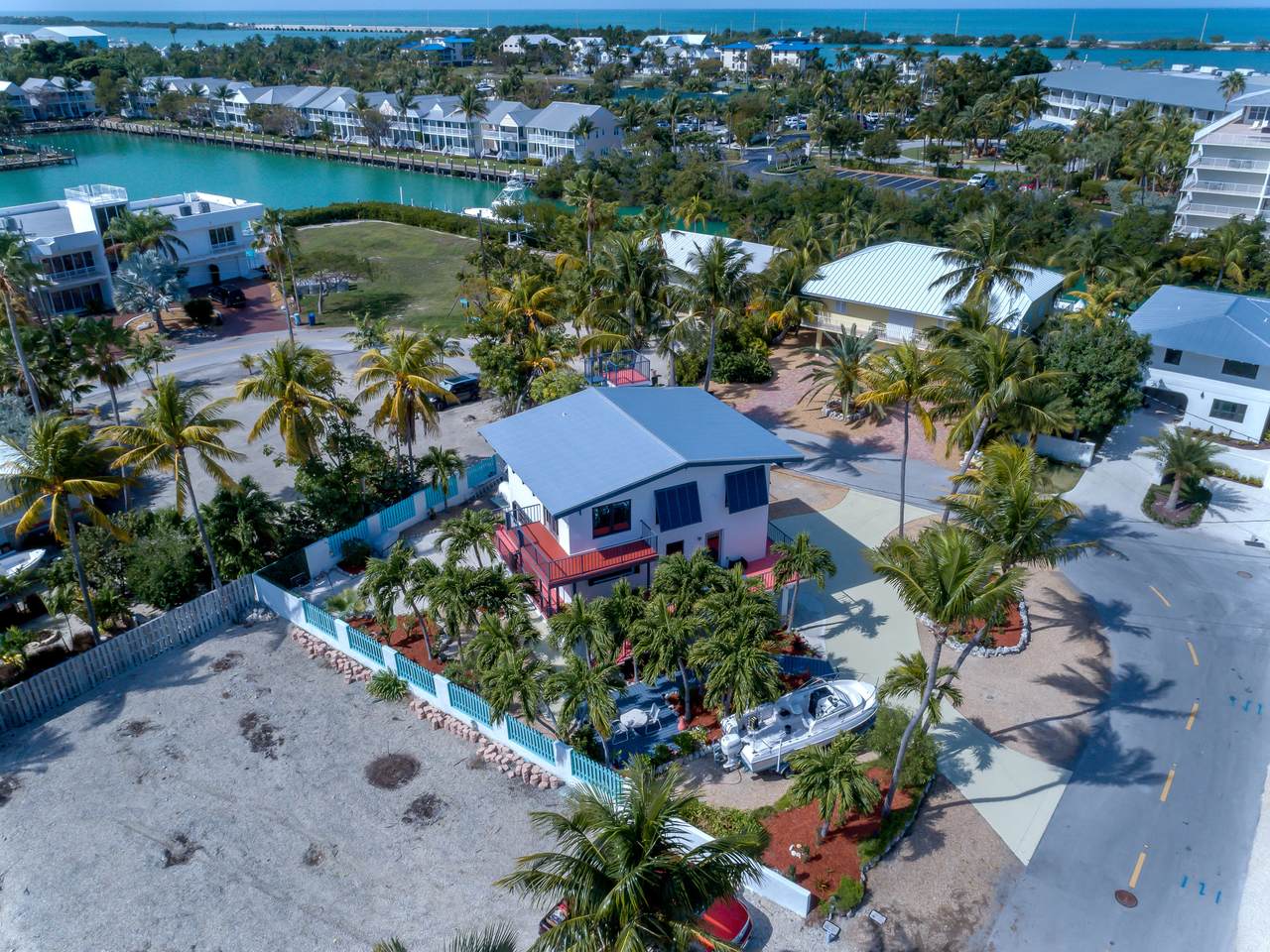 303 Coco Plum Street - Photo 1