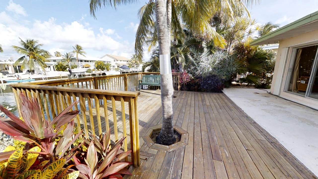 440 10Th Street - Photo 1