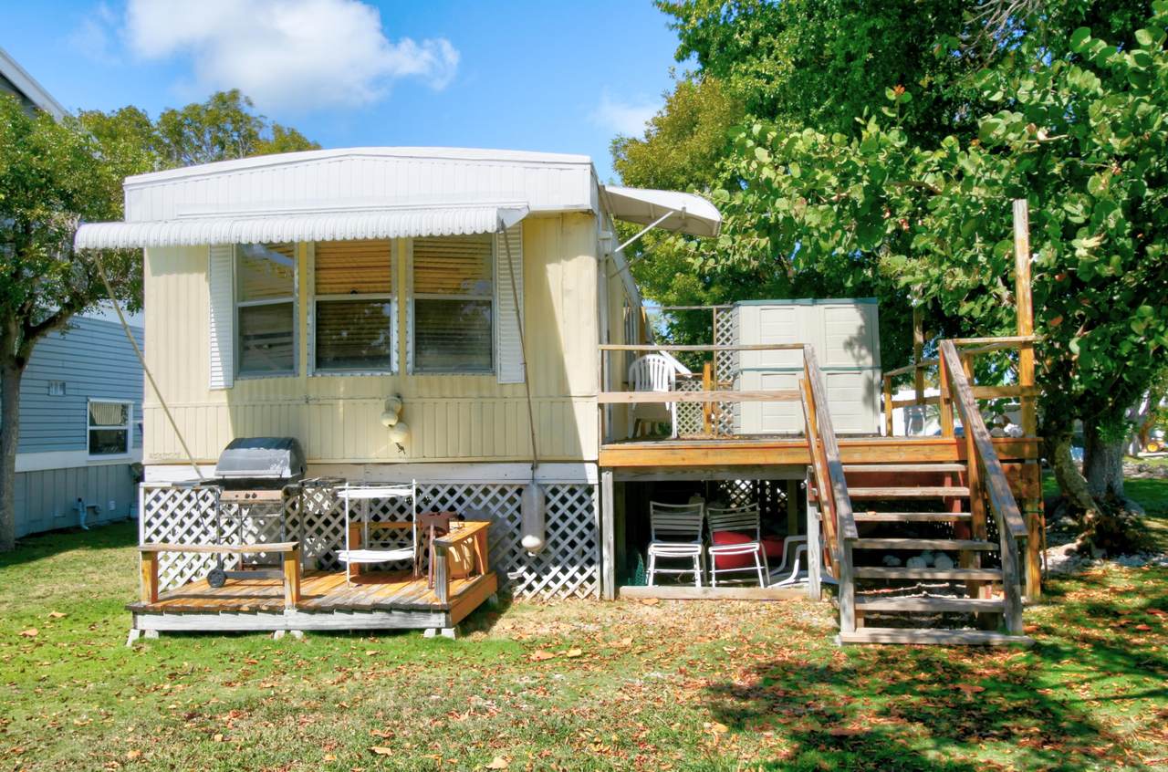 1121 Calder Road - Photo 1