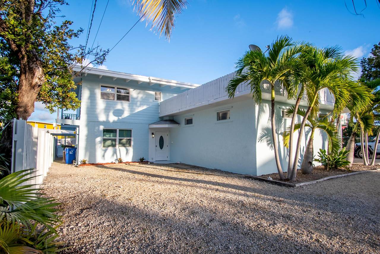 156 Gardenia Street - Photo 1