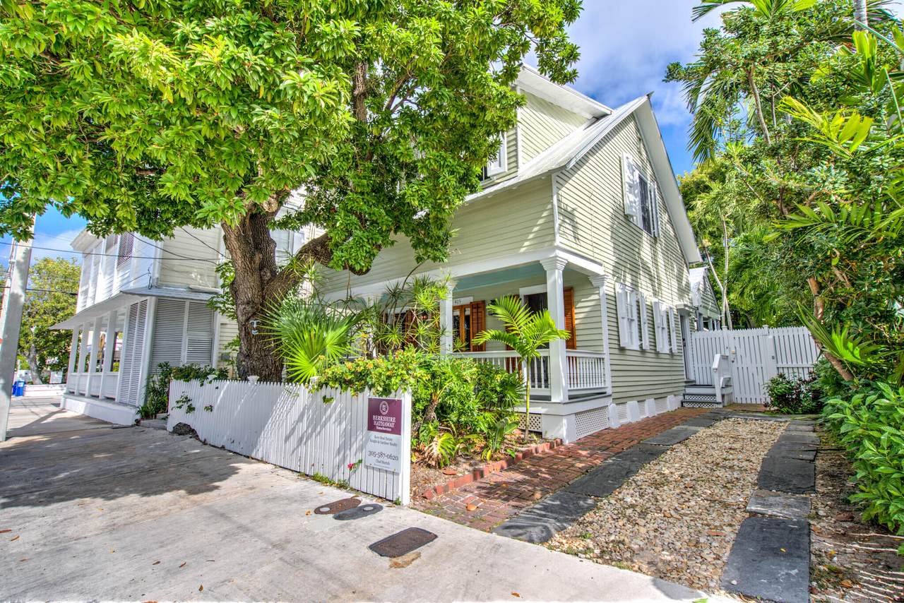 405 William Street - Photo 1