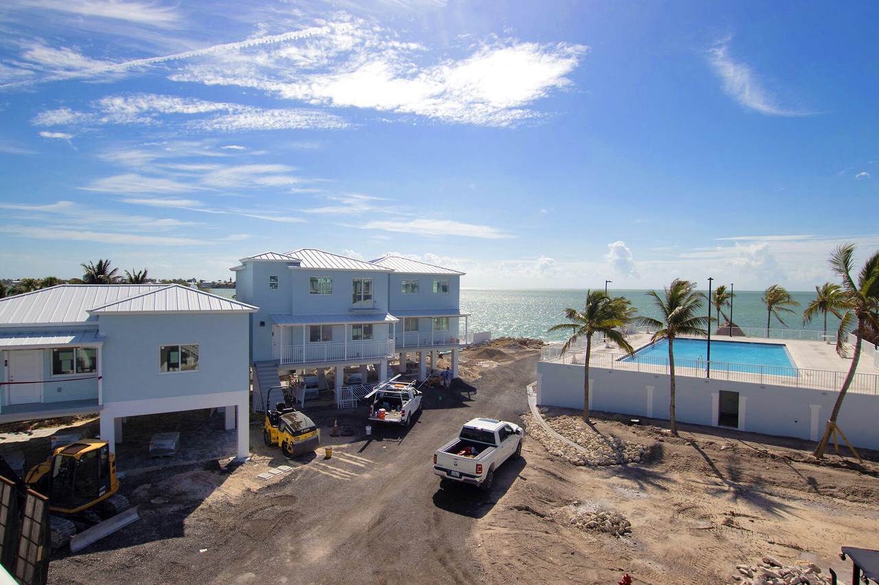10877 Overseas Highway - Photo 1