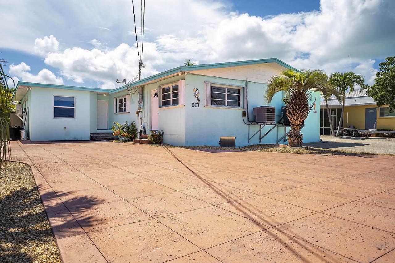 581 8th St Street - Photo 1