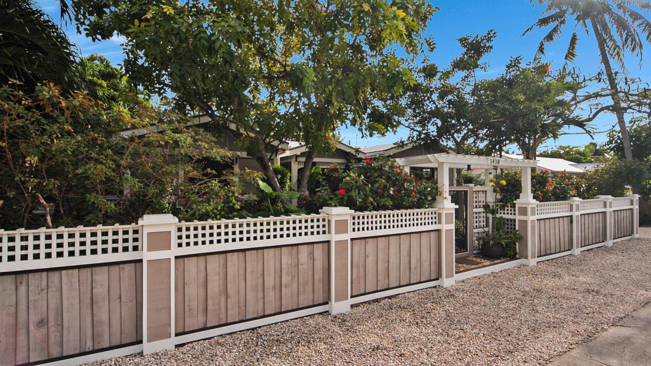 1418 Laird Street - Photo 1