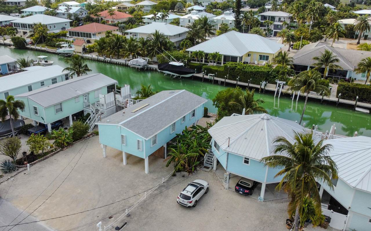 325 Anglers Drive - Photo 1