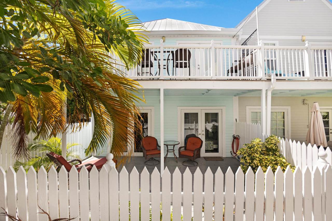 620 Thomas Street - Photo 1