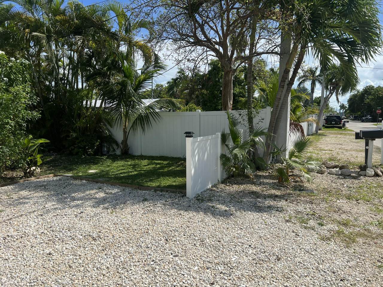 321 Avenue E - Photo 1