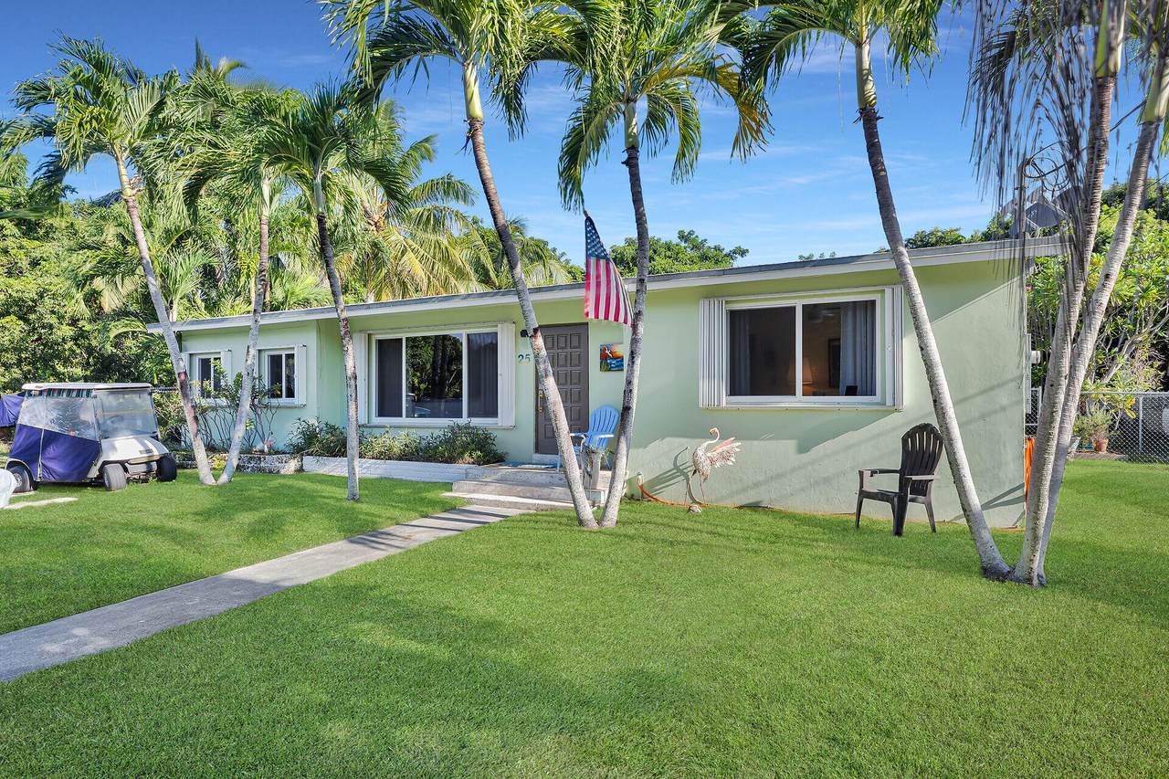 25 Ocean Drive - Photo 1