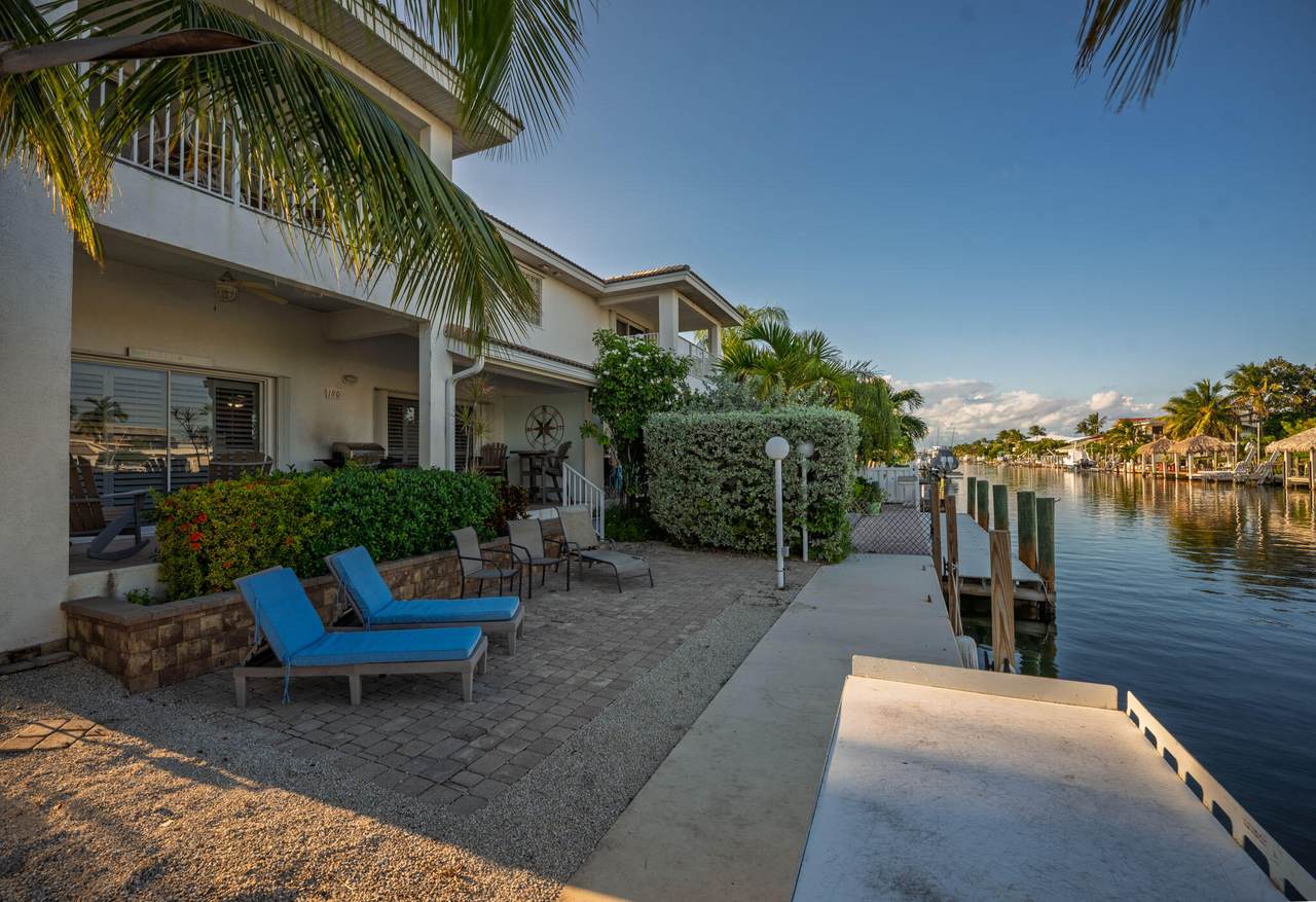 180 9Th Street - Photo 1