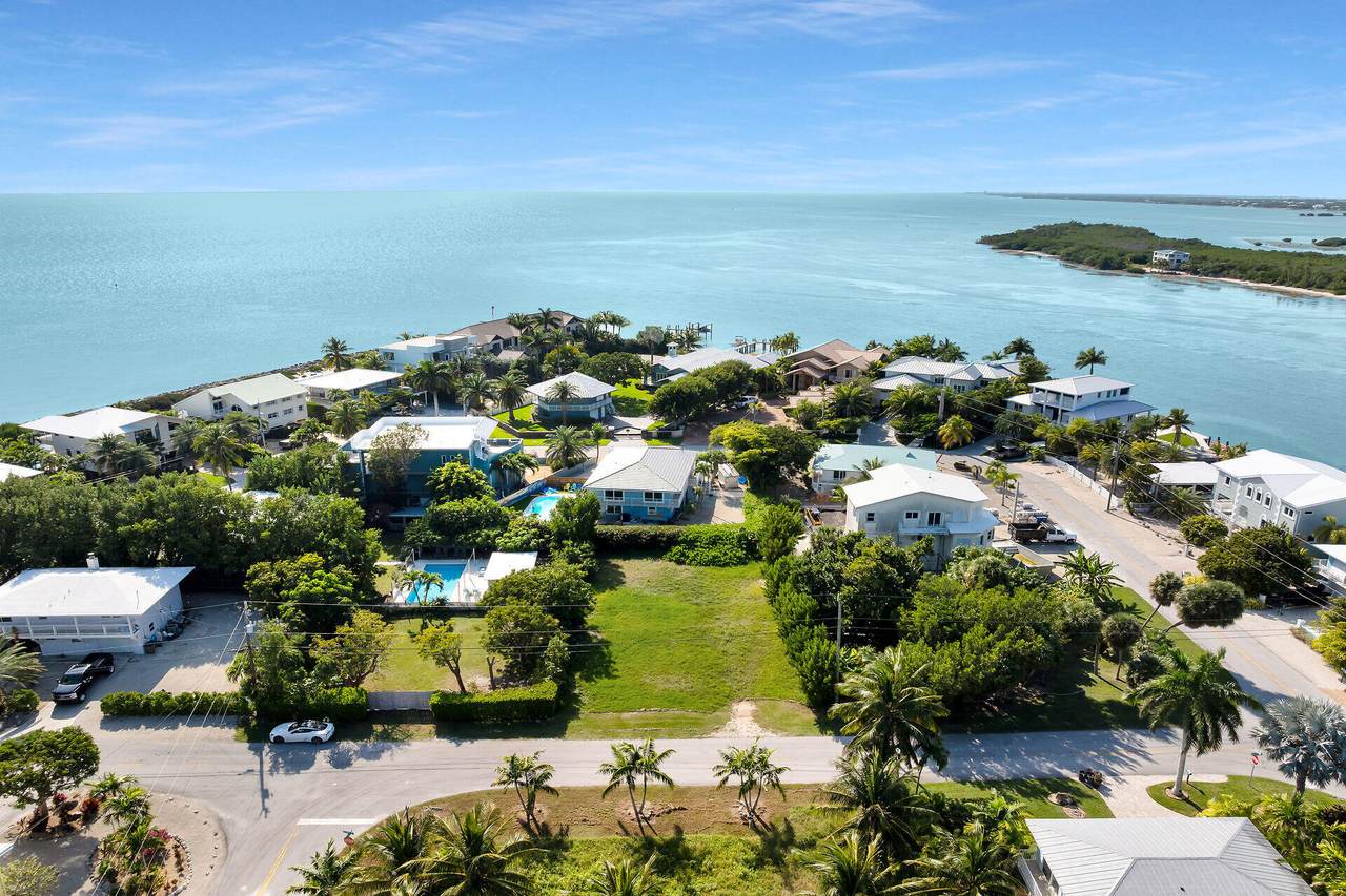 https://bt-photos.global.ssl.fastly.net/flkeys/1280_boomver_3_617800-2.jpg