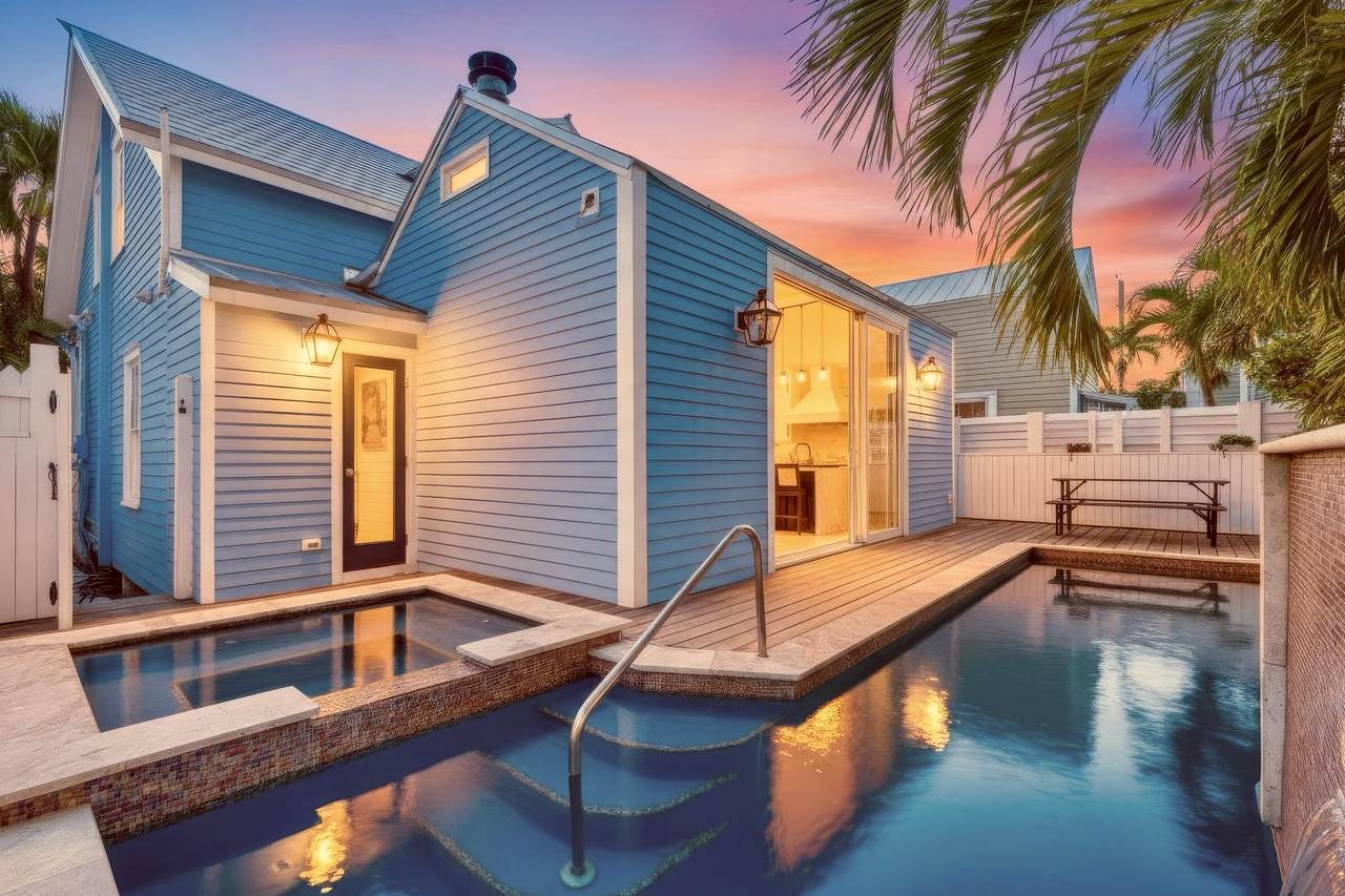 1015 Eaton Street - Photo 1