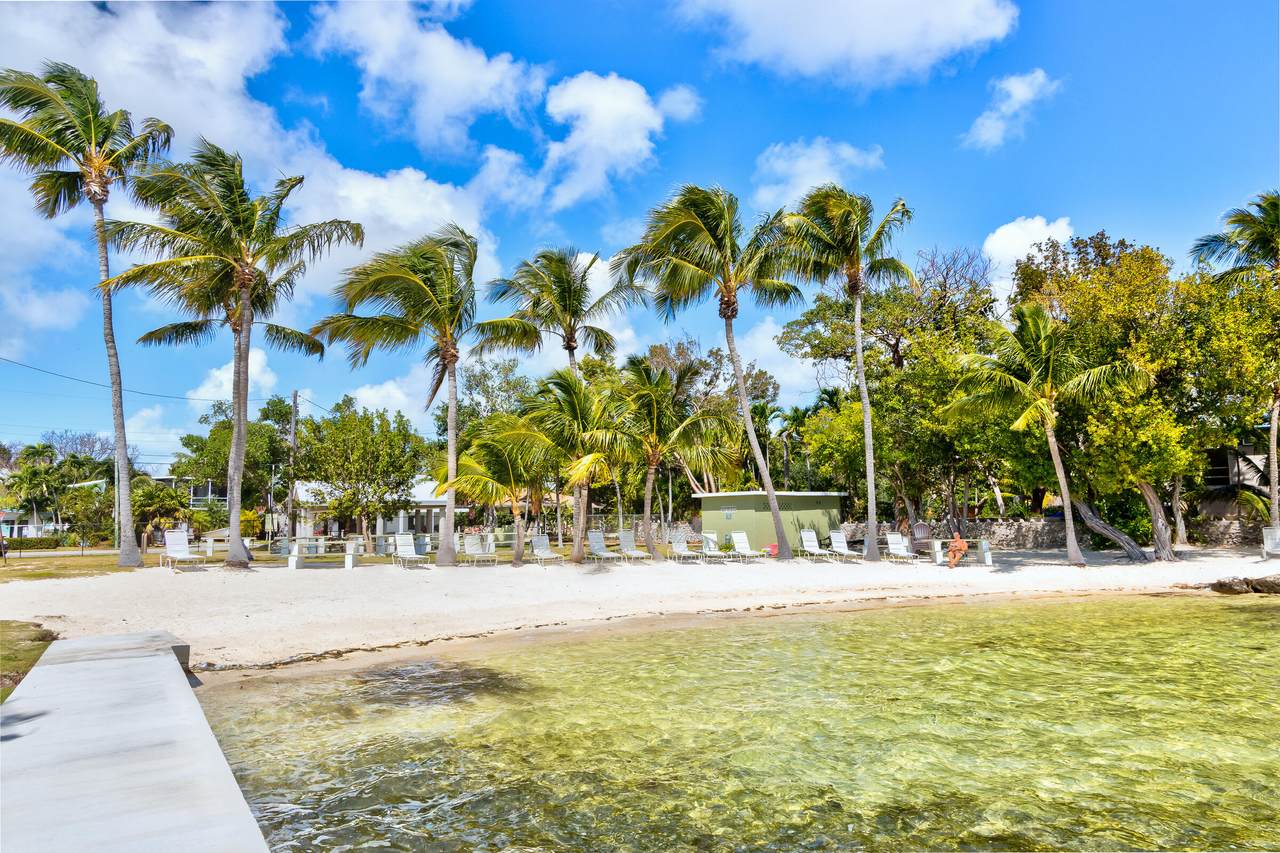 https://bt-photos.global.ssl.fastly.net/flkeys/1280_boomver_3_619605-2.jpg