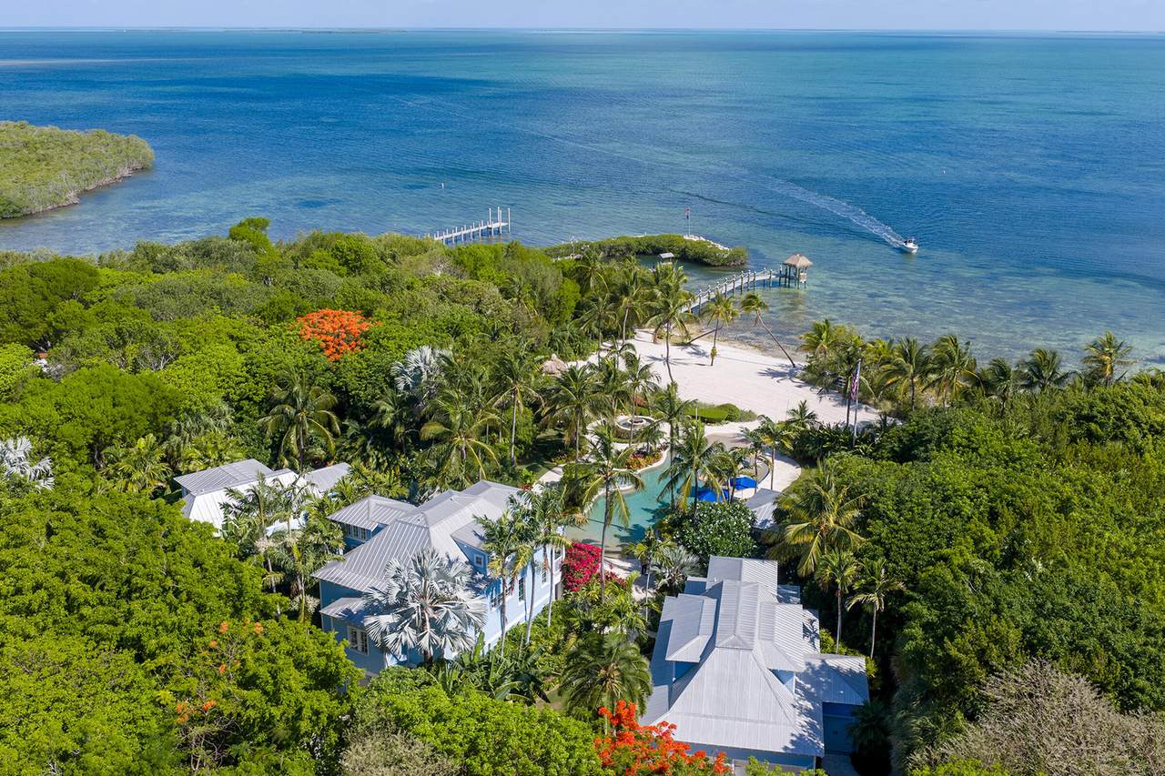 https://bt-photos.global.ssl.fastly.net/flkeys/1280_boomver_5_620077-2.jpg