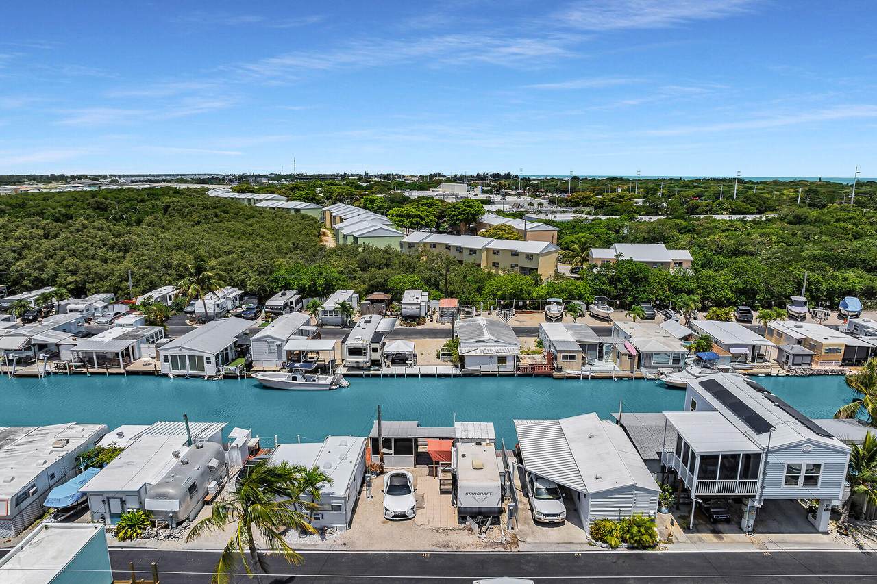 6099 Overseas Highway - Photo 1