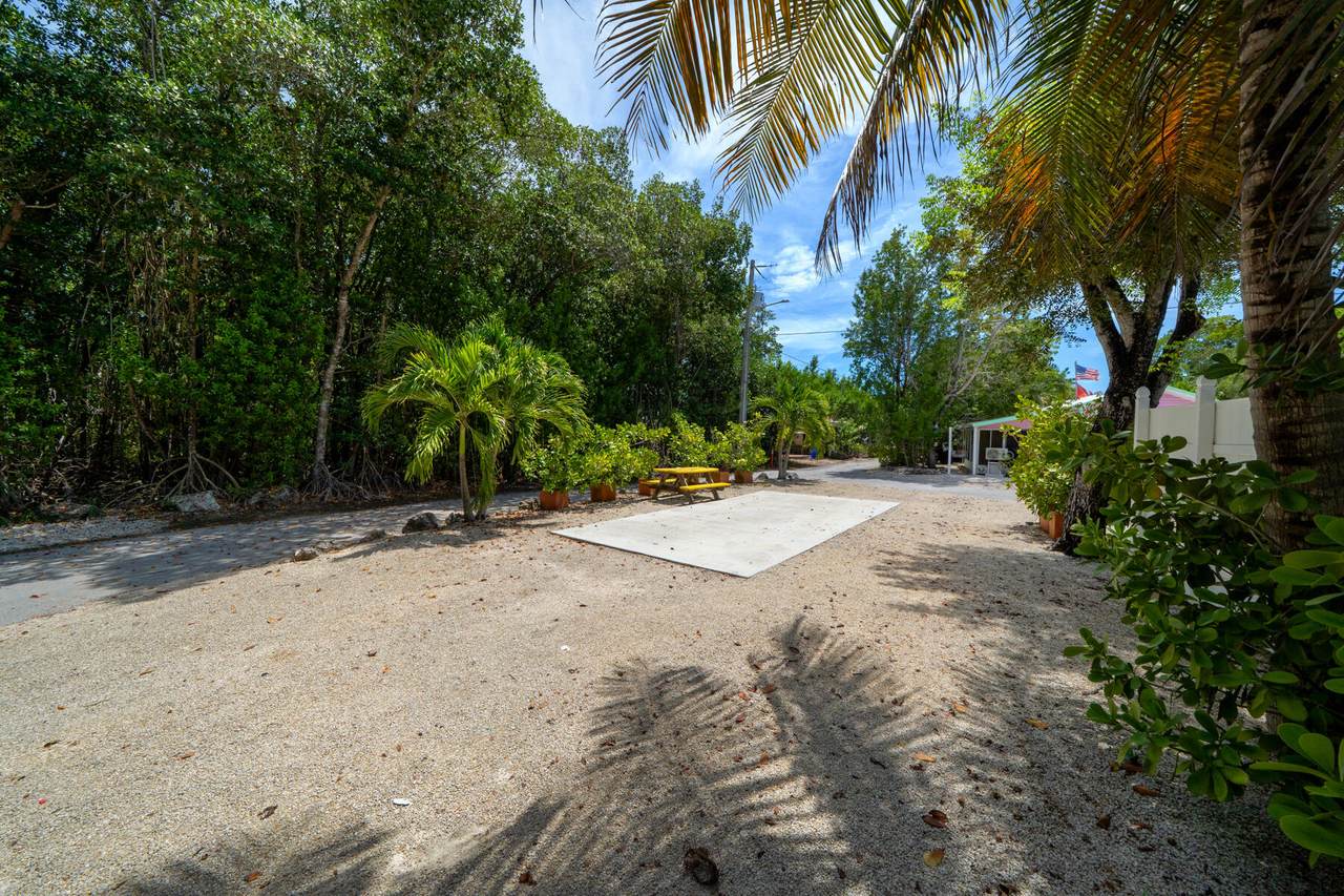 101551 Overseas Highway - Photo 1