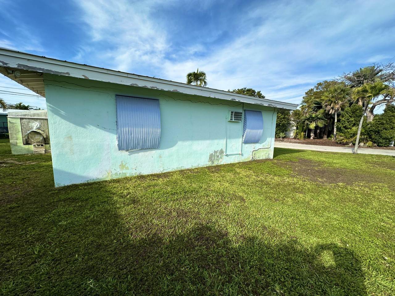 1521 Rose Street - Photo 1