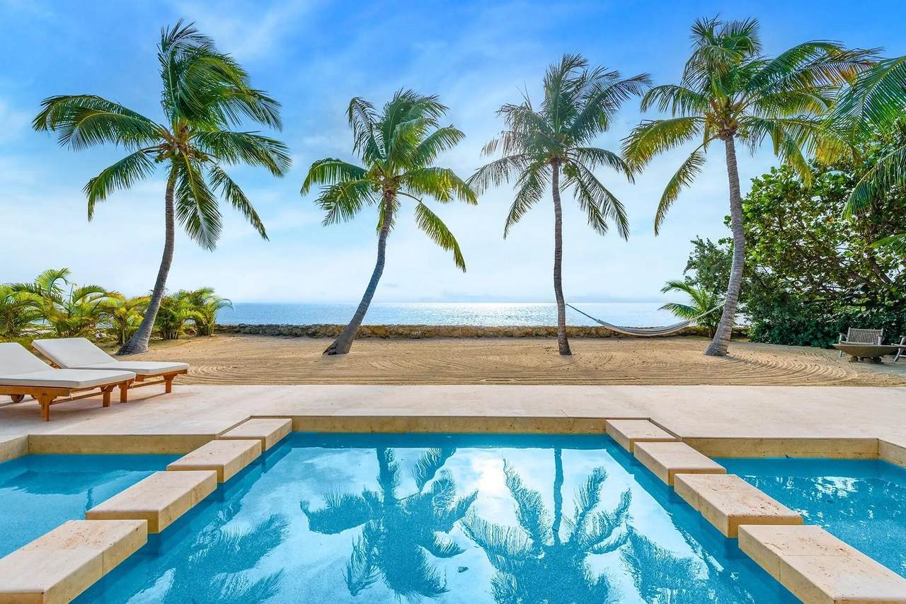 60 Ocean Front Drive - Photo 1