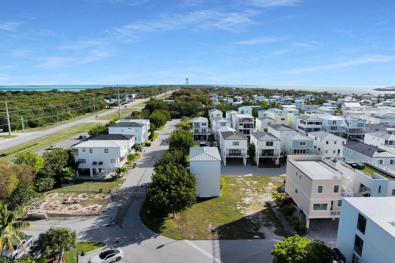 94825 Overseas Highway - Photo 1