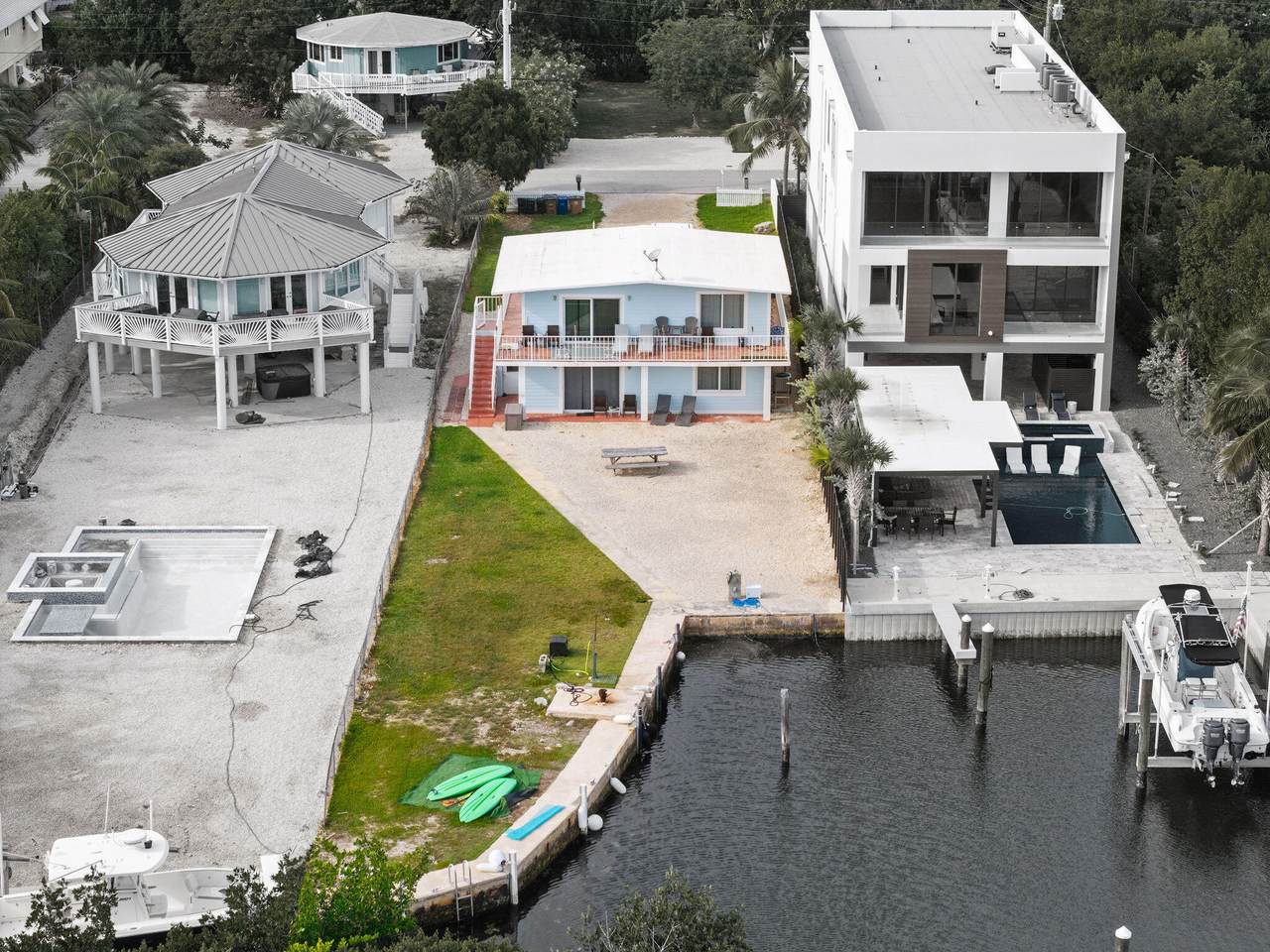 https://bt-photos.global.ssl.fastly.net/flkeys/1280_boomver_4_617384-2.jpg