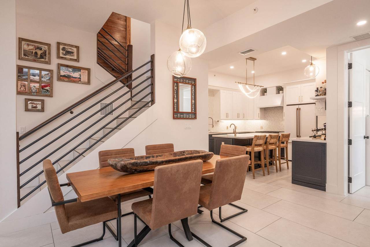 927 Thomas Street - Photo 1