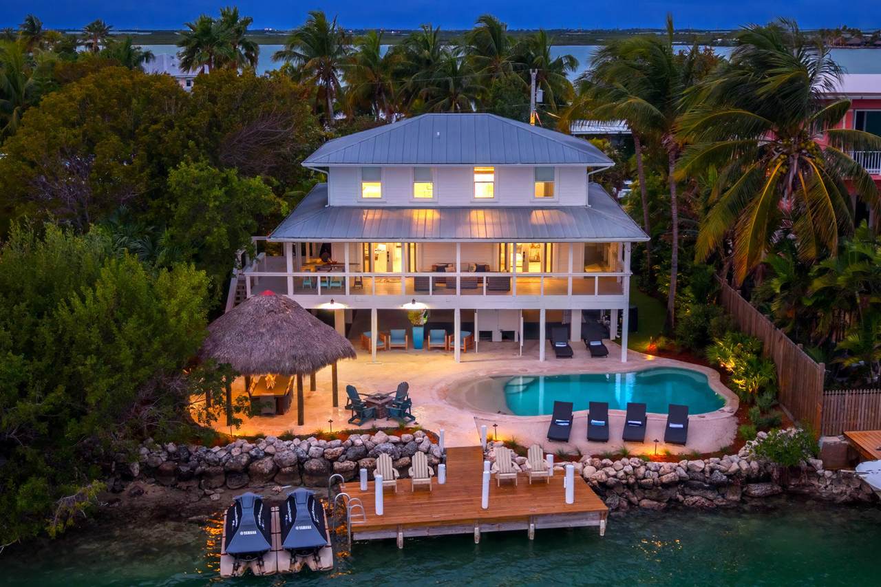 https://bt-photos.global.ssl.fastly.net/flkeys/1280_boomver_5_618657-2.jpg