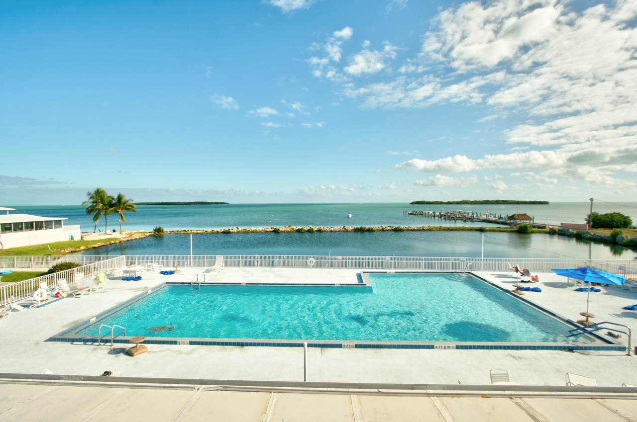 https://bt-photos.global.ssl.fastly.net/flkeys/1280_boomver_3_619151-2.jpg