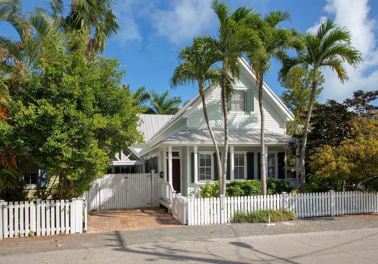 1118 Seminary Street - Photo 1
