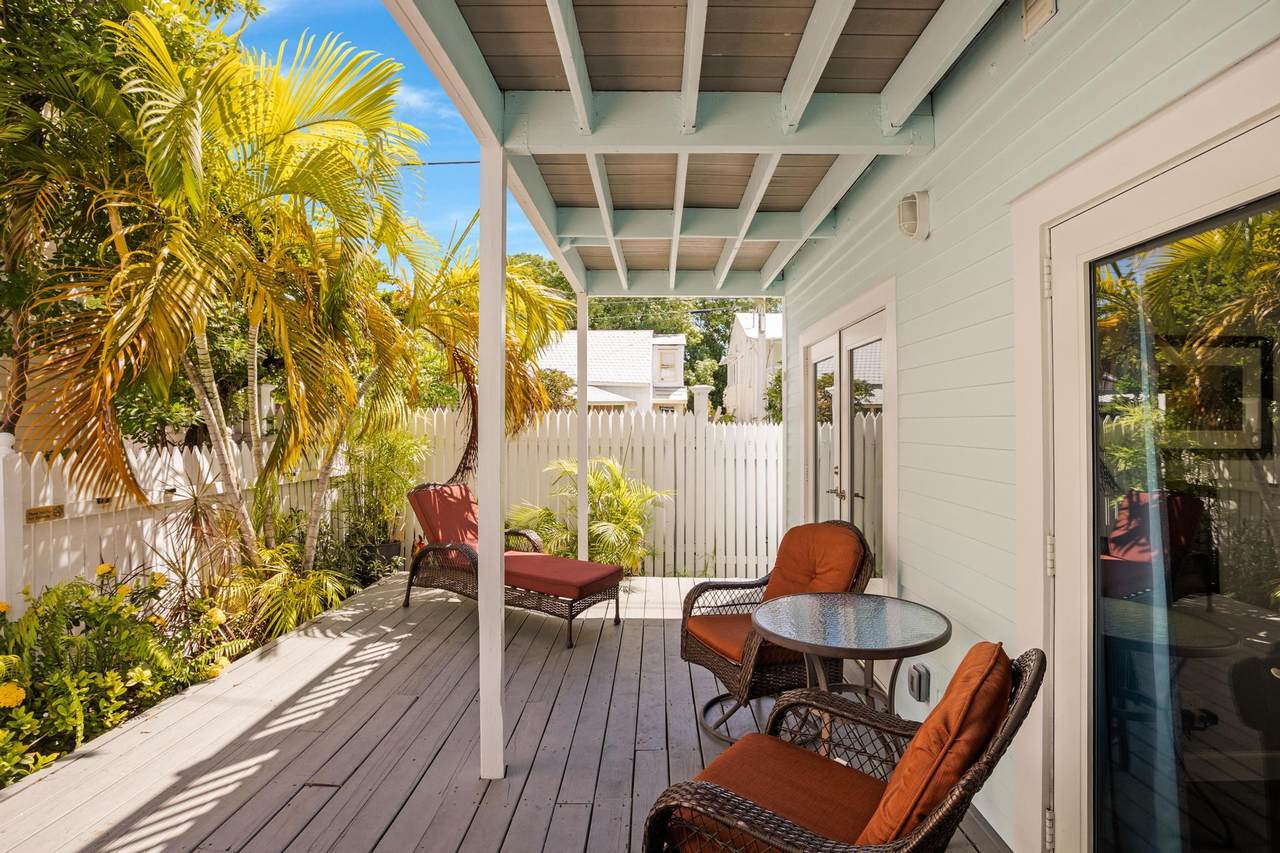 https://bt-photos.global.ssl.fastly.net/flkeys/1280_boomver_5_615594-2.jpg