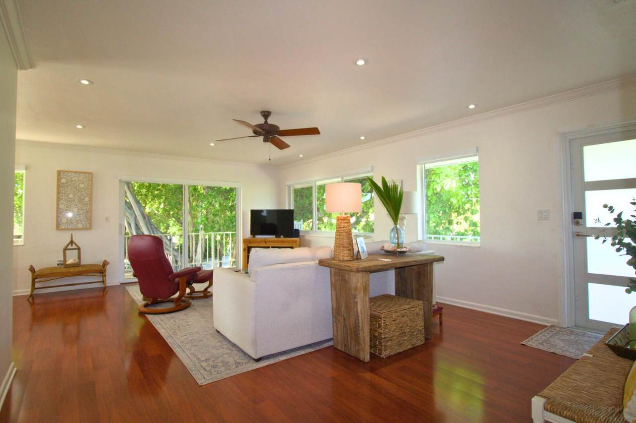 210 Schooner Lane - Photo 1