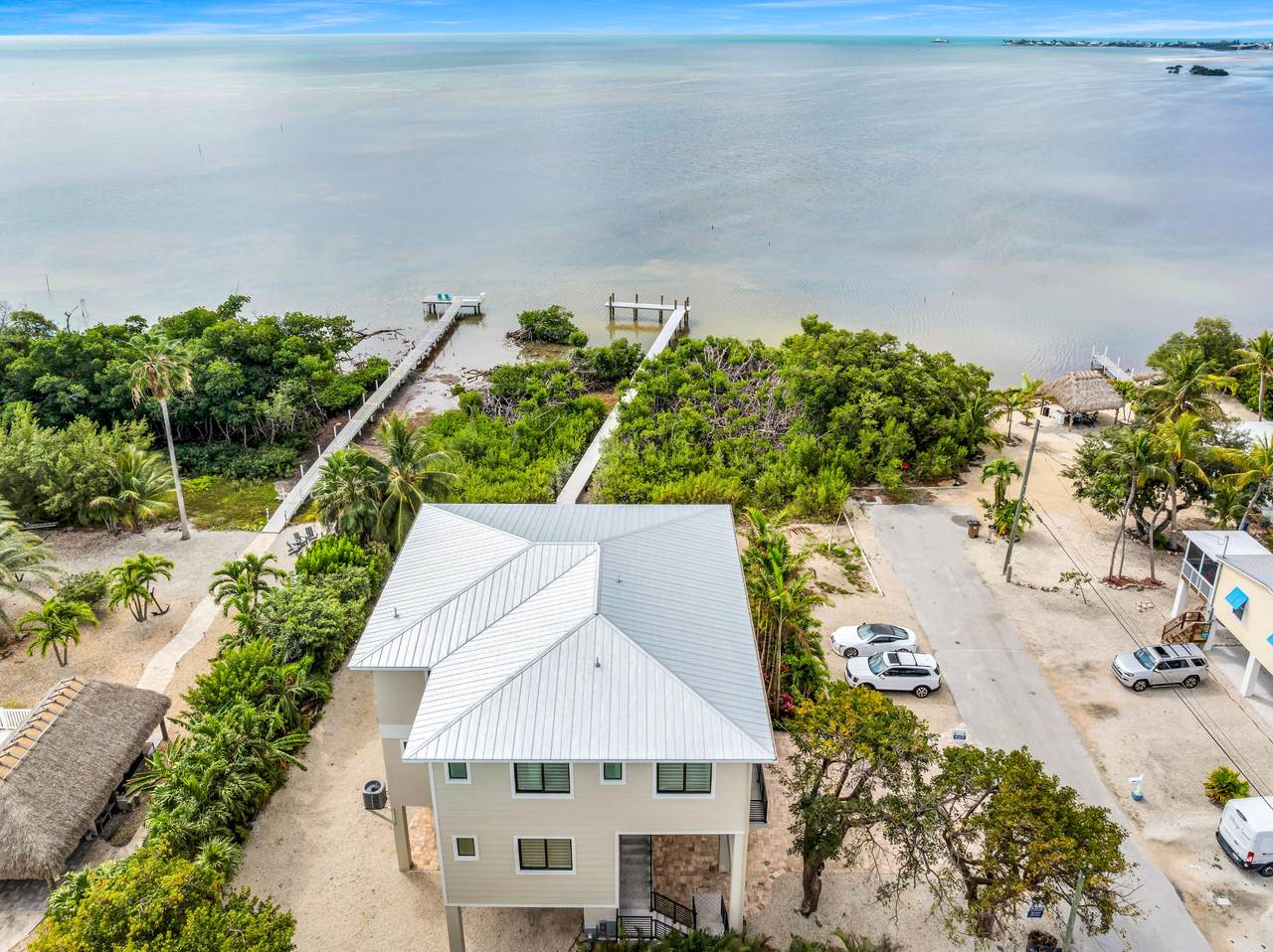 https://bt-photos.global.ssl.fastly.net/flkeys/1280_boomver_4_617070-2.jpg
