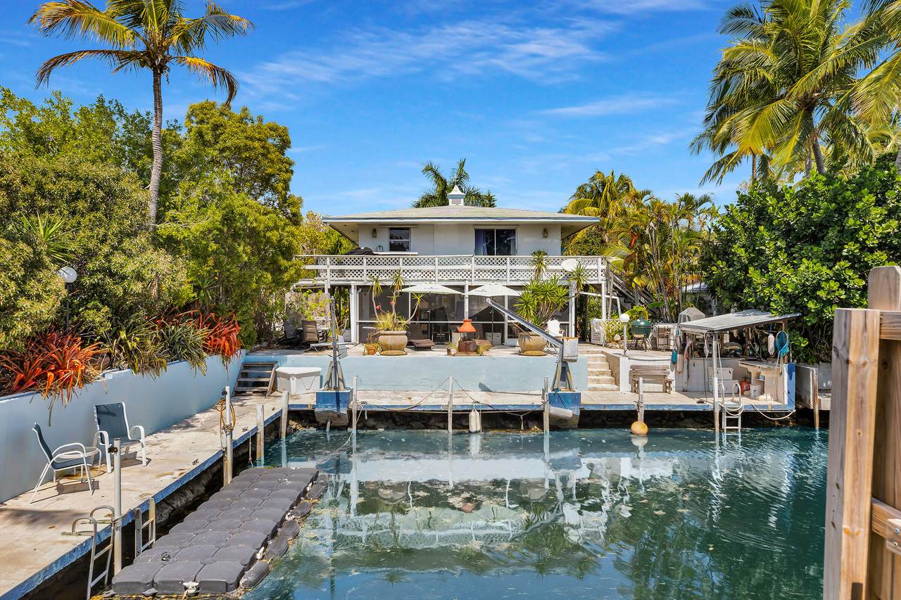 1112 Grand Street - Photo 1