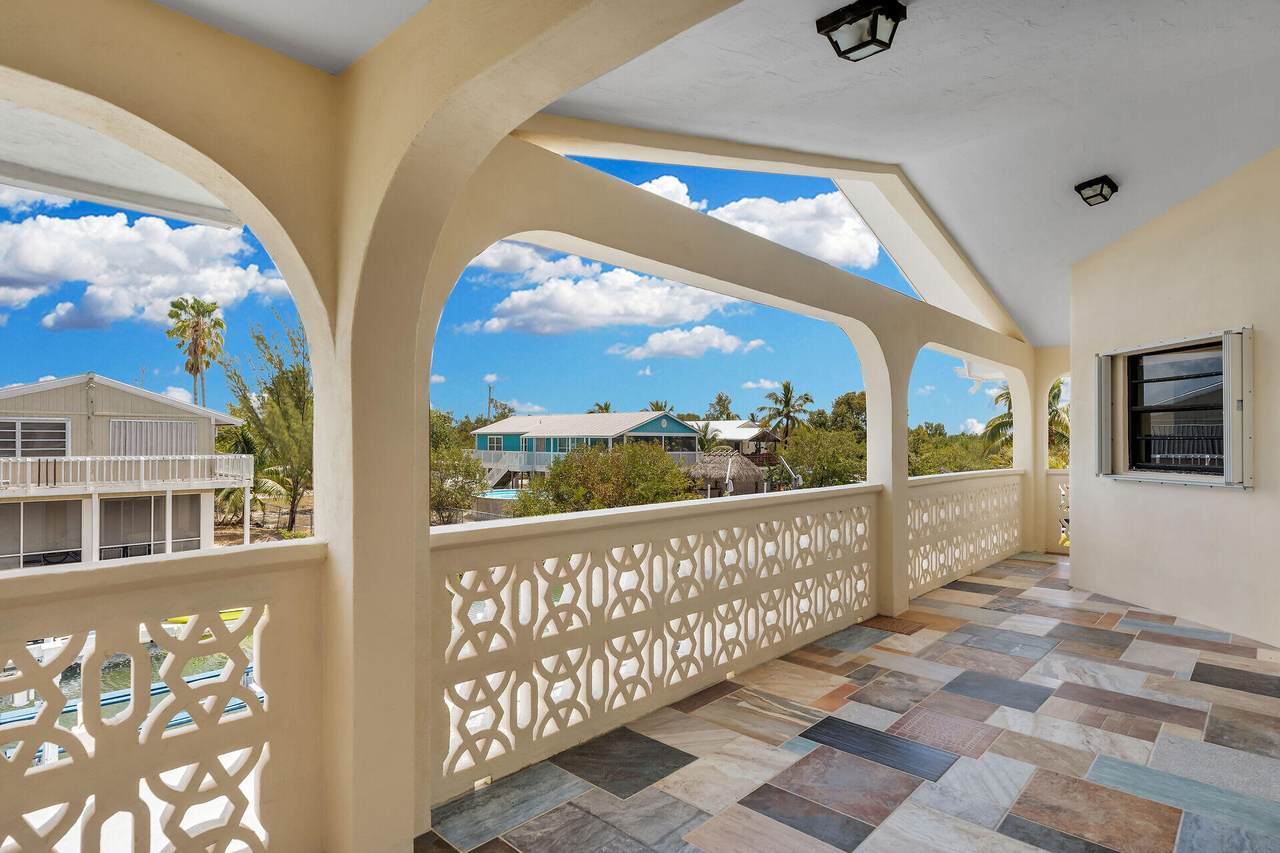 https://bt-photos.global.ssl.fastly.net/flkeys/1280_boomver_5_617339-2.jpg