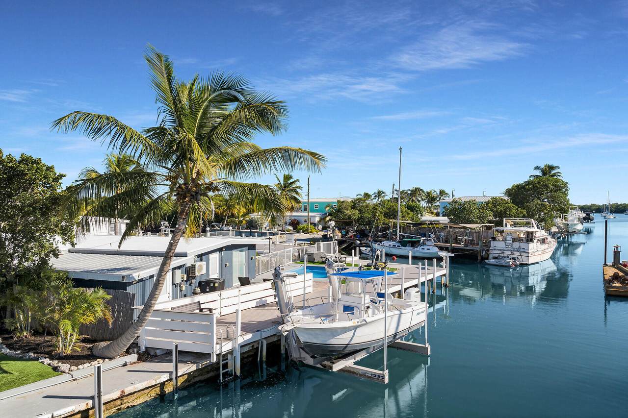 https://bt-photos.global.ssl.fastly.net/flkeys/1280_boomver_1_617379-2.jpg