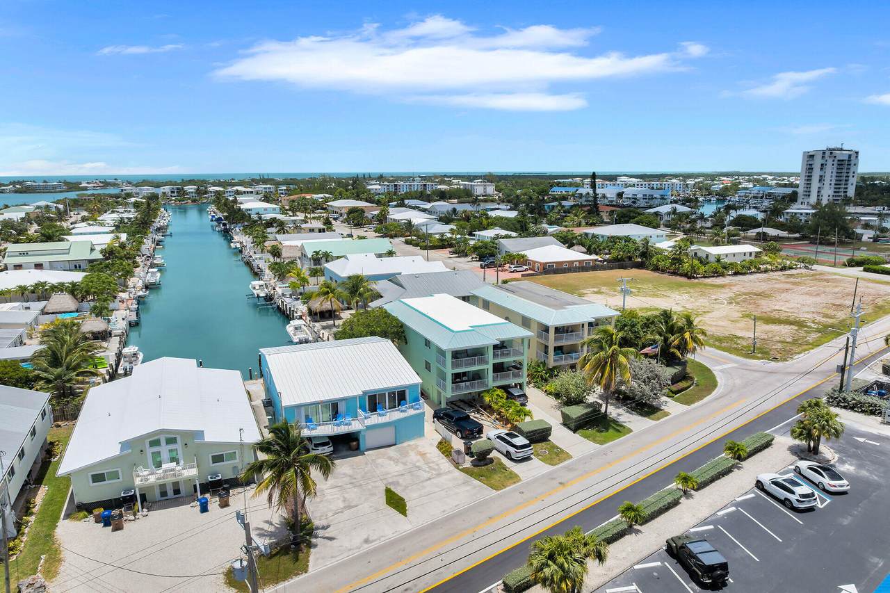 https://bt-photos.global.ssl.fastly.net/flkeys/1280_boomver_4_620296-2.jpg