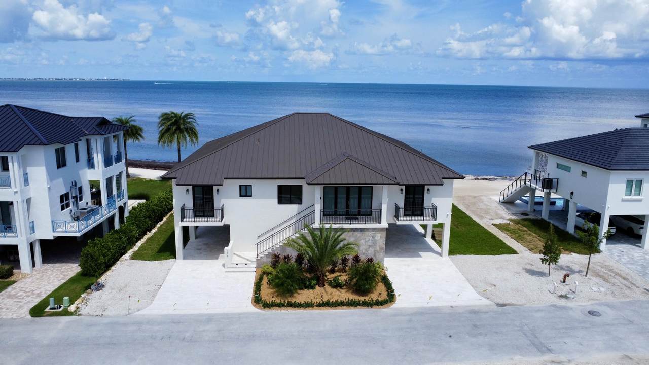 126 Sunrise Drive - Photo 1