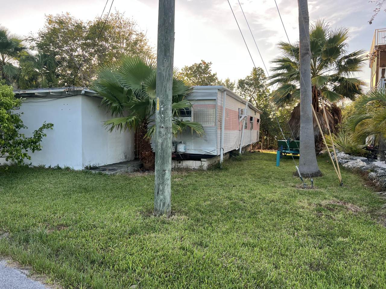 https://bt-photos.global.ssl.fastly.net/flkeys/1280_boomver_5_616217-2.jpg
