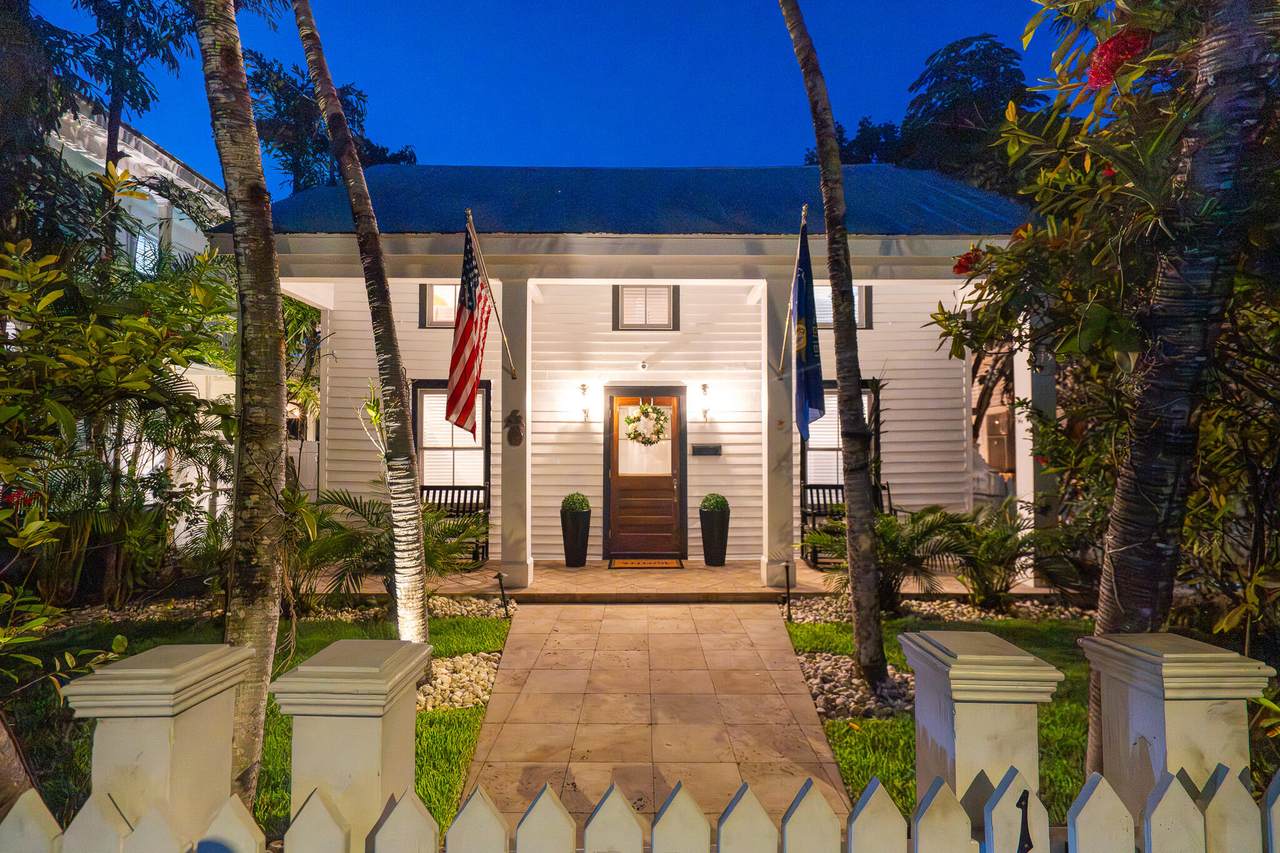 1019 Eaton Street - Photo 1