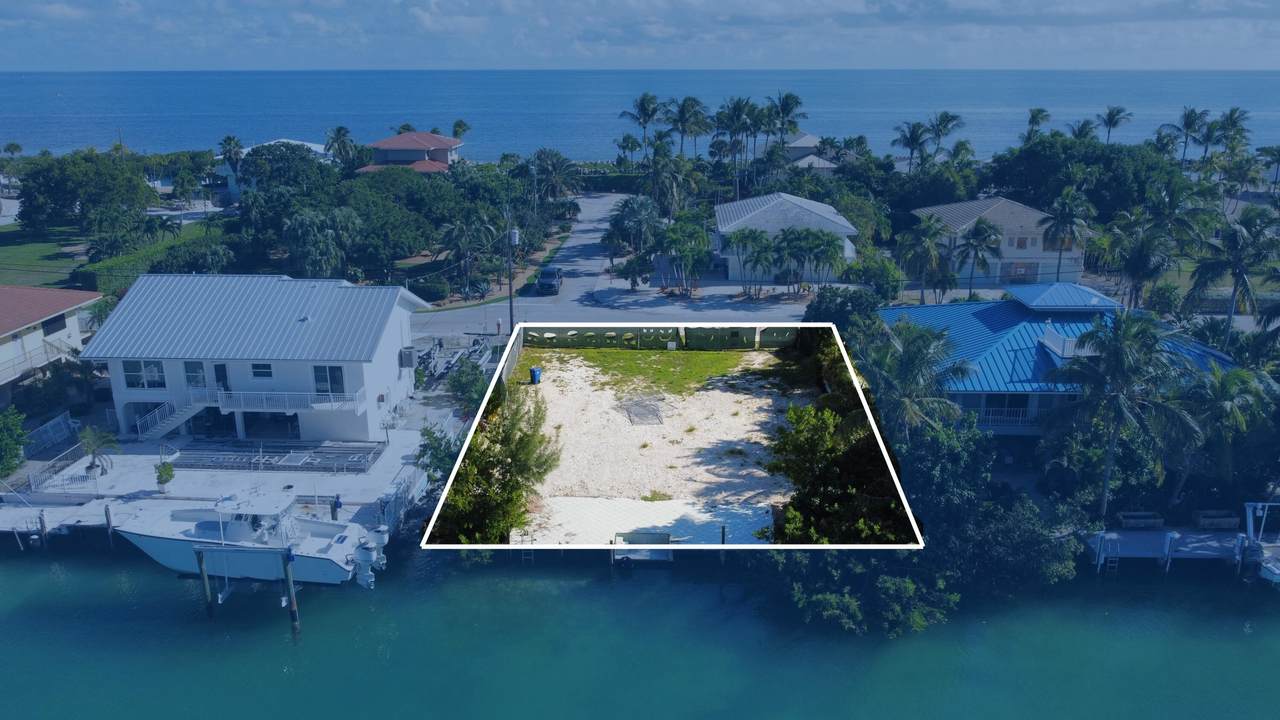 322 Seaview Drive - Photo 1