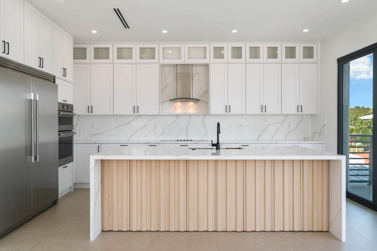 27 Ocean Drive - Photo 1