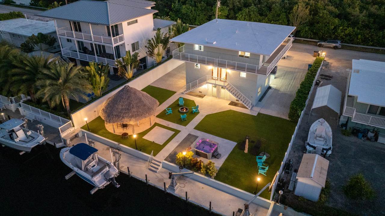 139 Marina Avenue - Photo 1