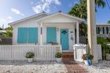 1422 Catherine Street - Photo 2
