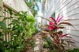 1028-1030 Truman Avenue - Photo 10