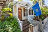 1320 Eliza Street - Photo 2