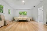 207 Sunset Boulevard - Photo 20