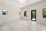 19 Coral Way - Photo 11
