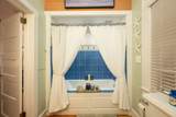 1319 Newton Street - Photo 17