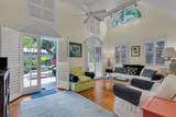 810 Carey Lane - Photo 3