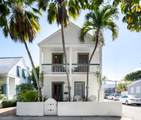 800 Elizabeth Street - Photo 1