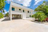 294 Saint Thomas Avenue - Photo 4