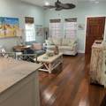 1002 Thomas Street - Photo 2